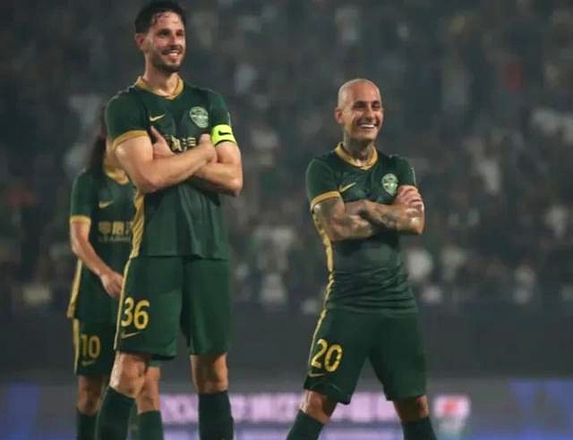 爱游戏中超今夜再迎强敌；印第安纳步行者官宣签约；主帅态度：震撼外界；年轻球员得到机会的简单介绍