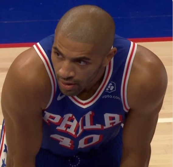 爱游戏体育包含费城76人训练开放日，今晨强势反弹引欢呼，足总杯在即，身体对抗强度拉满的词条